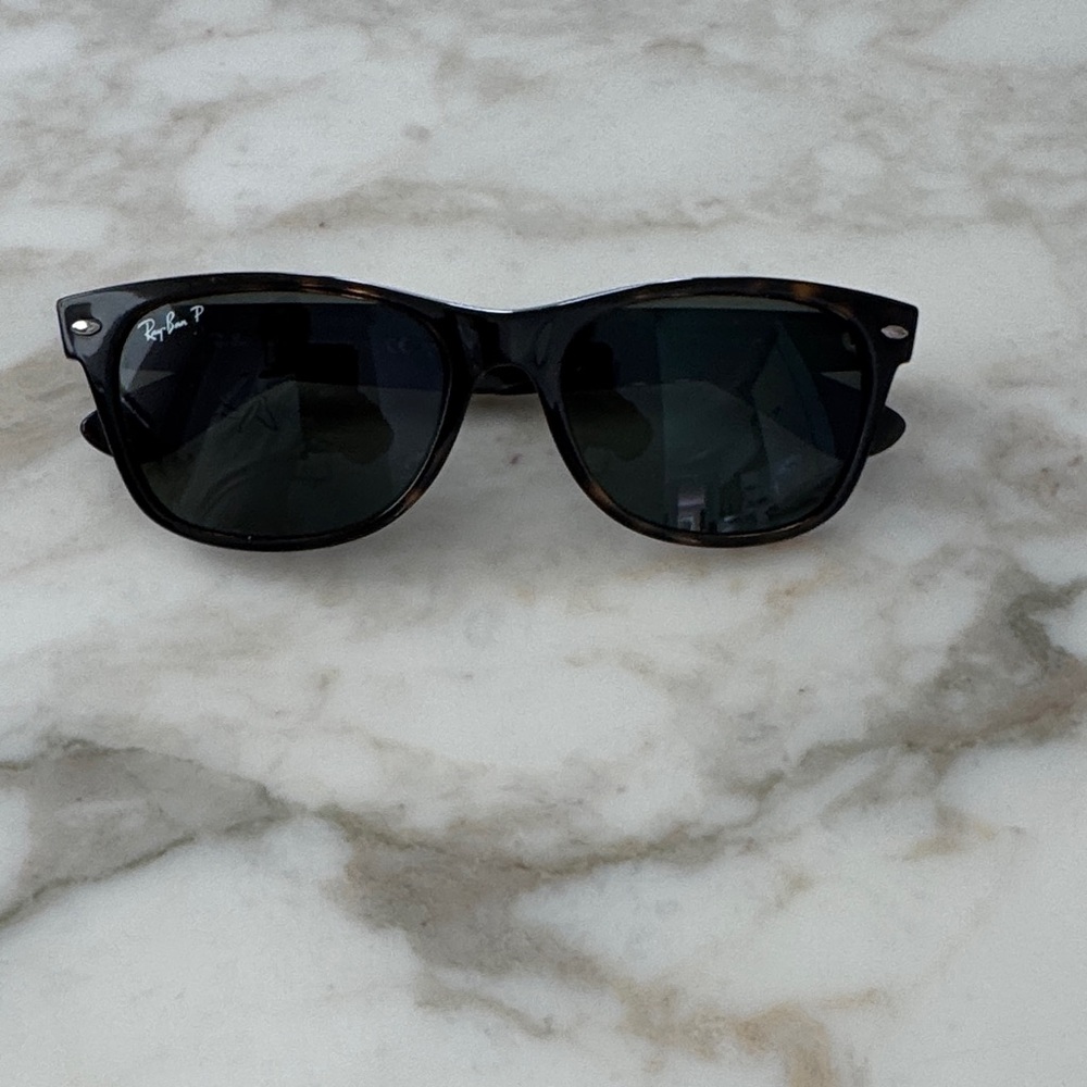 Ray-Ban New Wayfarer Tortoise Sunglasses - Picture 4 of 6